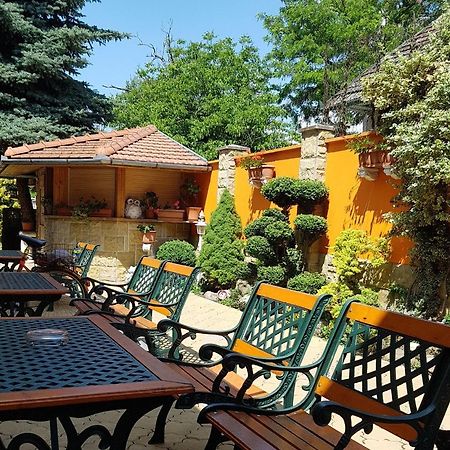 Penzion Kormos Штурово Экстерьер фото